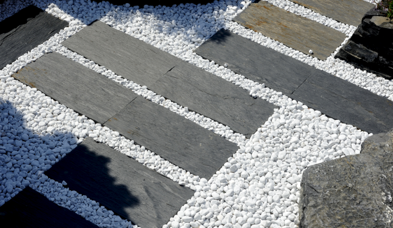 Dalle Schiste noir 80x30cm ép. 3-6cm deux bords sciés, le reste clivé - Zoom3